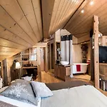 ホテル La Bergerie 4*